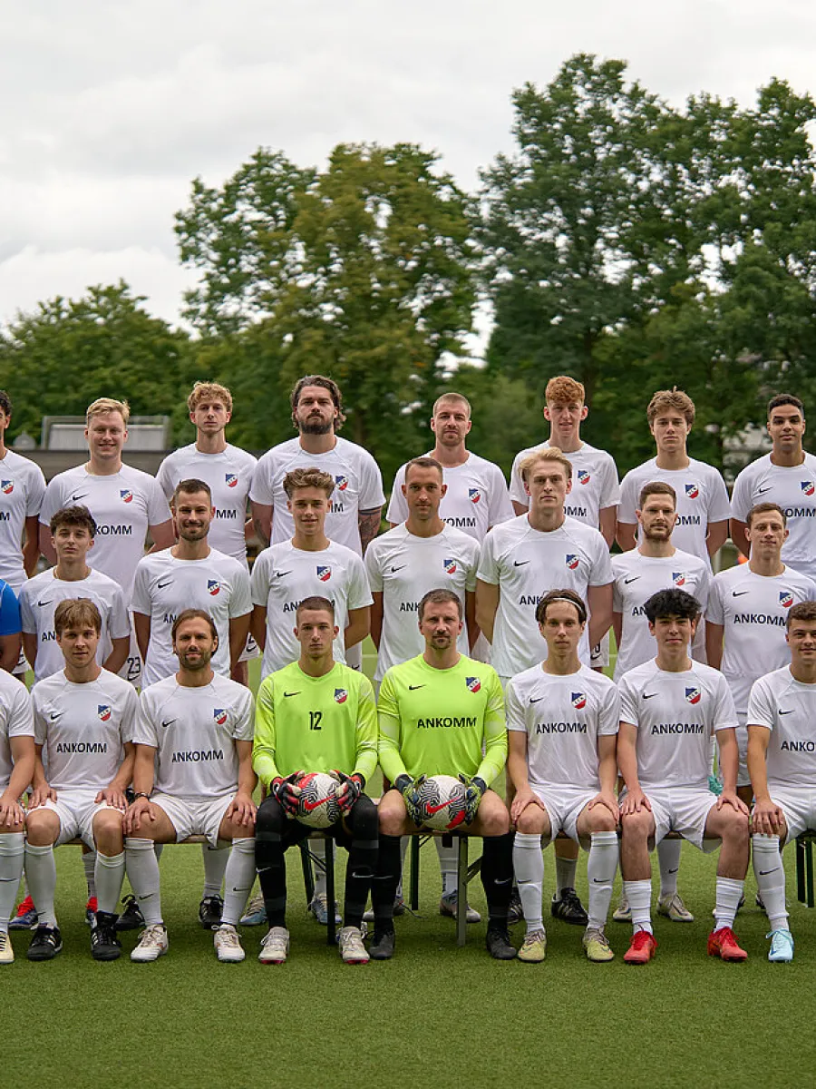 Mannschaftsfoto der 1. Herren, Saison 2024/25